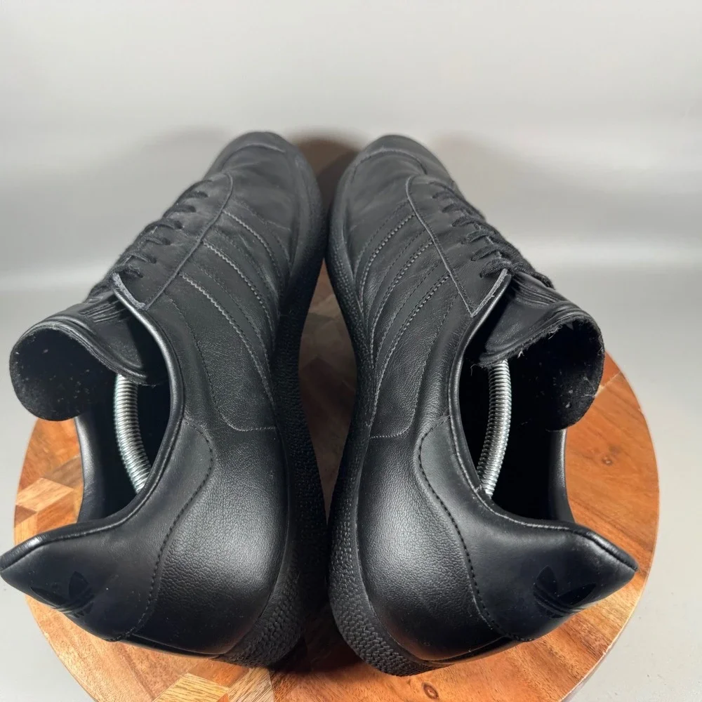 Adidas Gazelle Mens Triple Black Leather Low Top Sneakers BB5497 Size 13.5